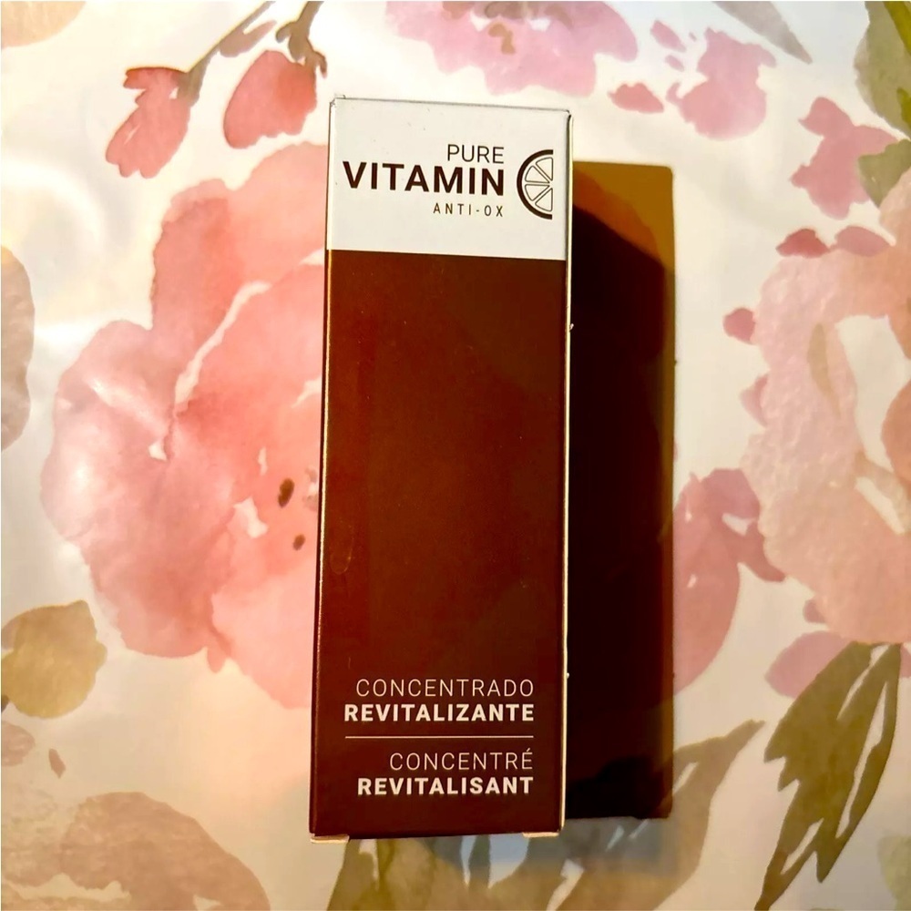 Night And Day Pure Vitamin Anti-Ox Revitalizing Concentrate Face/Neck 30ml NWT